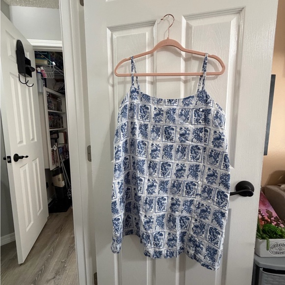 Abercrombie & Fitch Blue and White Tile-Print Spaghetti Strap Dress - Picture 2 of 3